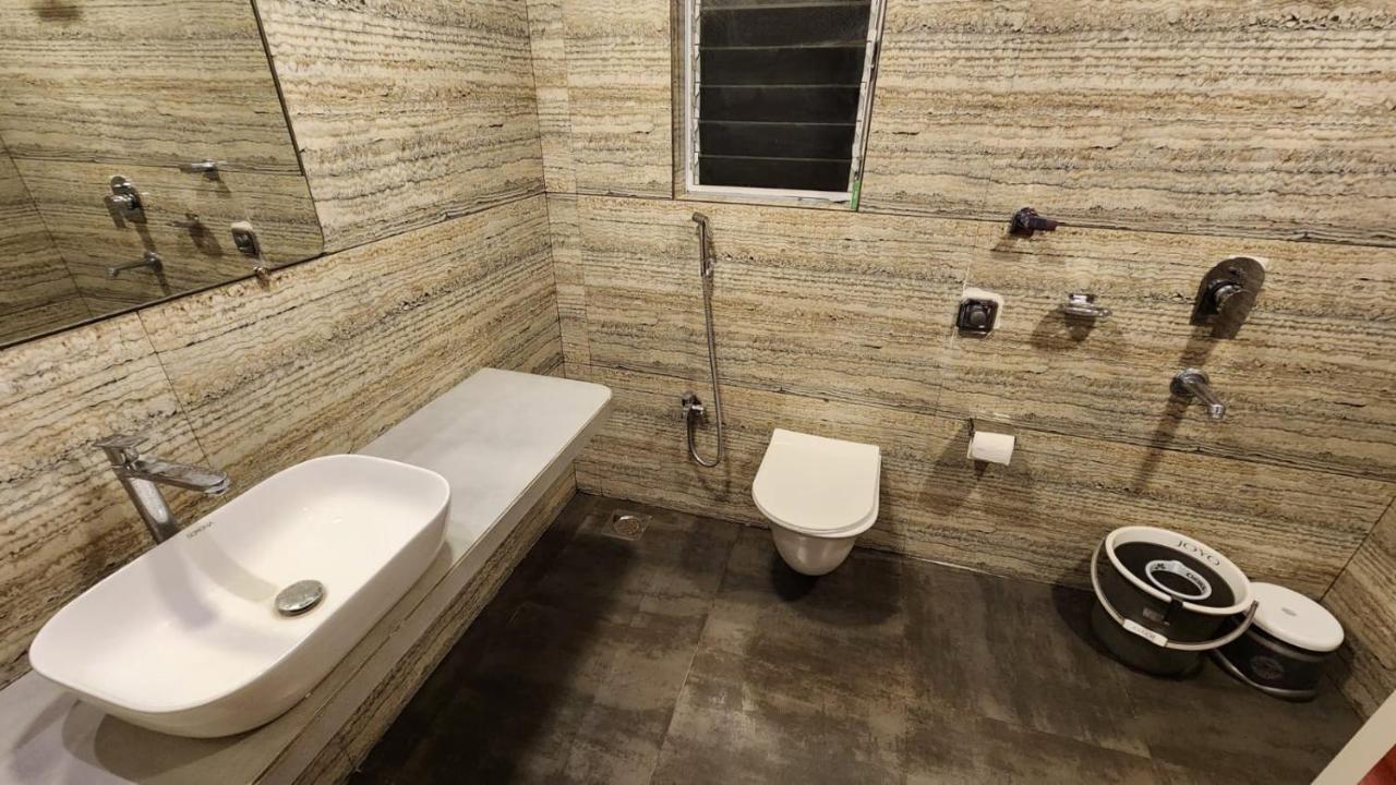 Coastal Bay Beach Resort Harnai Kültér fotó