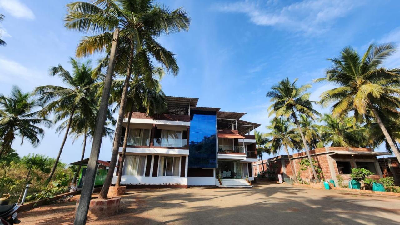 Coastal Bay Beach Resort Harnai Kültér fotó
